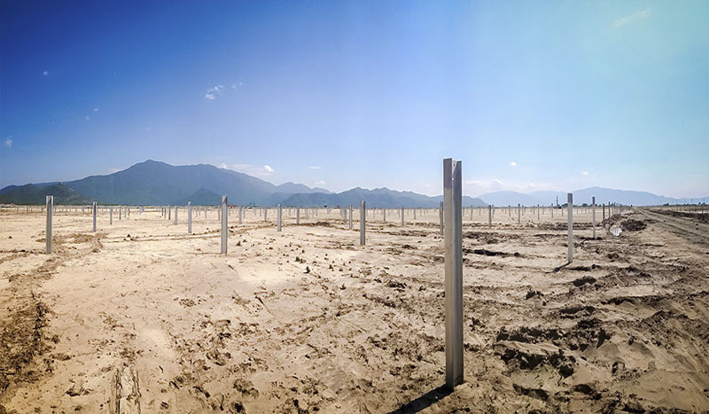 Tất bật thi công "siêu" dự án điện mặt trời Thiên Tân Solar Ninh Thuận